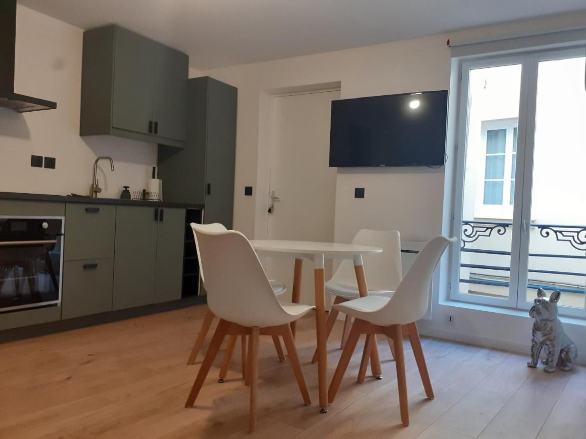 Saint-Germain-En-Laye: Grand Studio En Centre Ville A 2 Minutes Du Rer מראה חיצוני תמונה